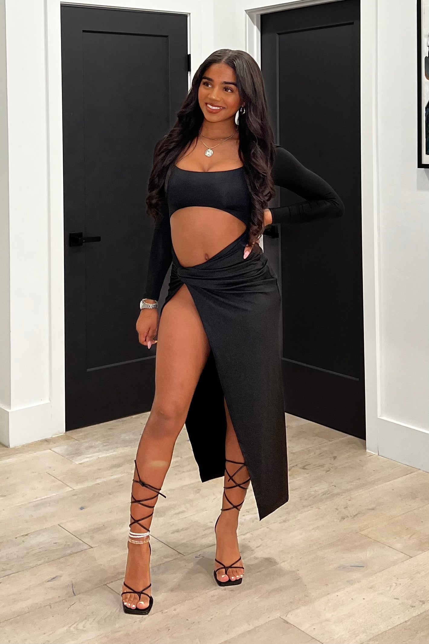 Brynlee Long Sleeve Cutout Maxi Dress (Black)