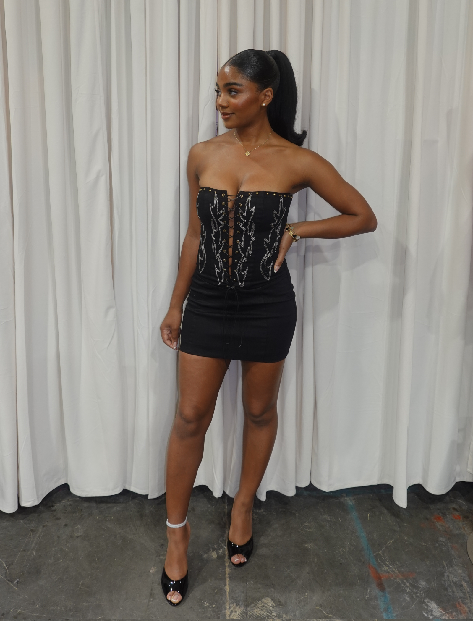 Broncette Mini Tube Dress (Black)