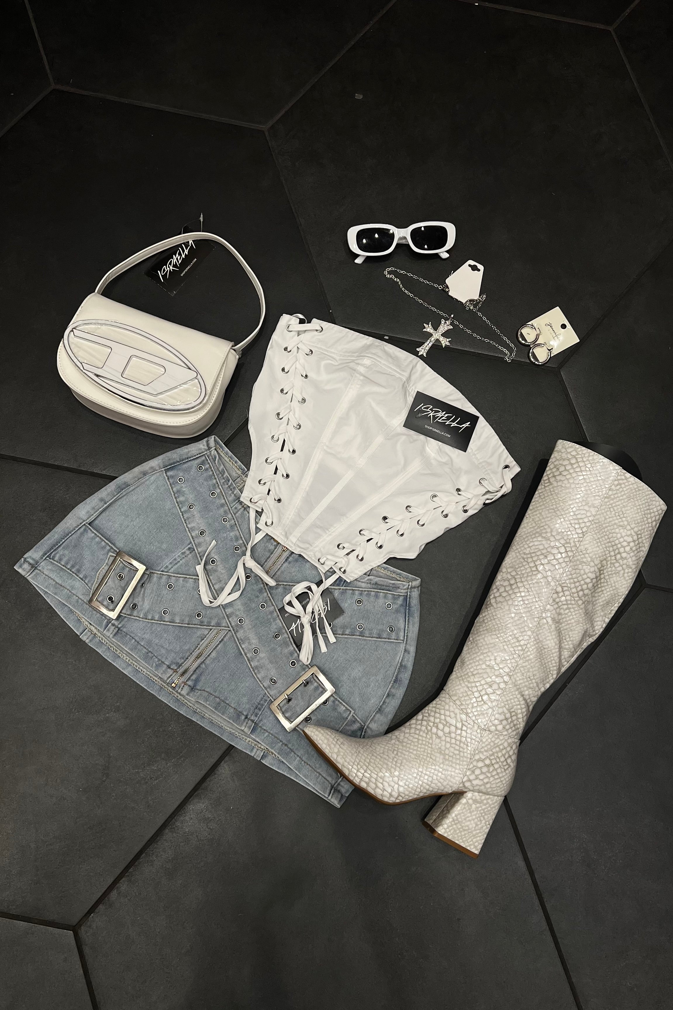 Rylee Side Lace Up Top (White)