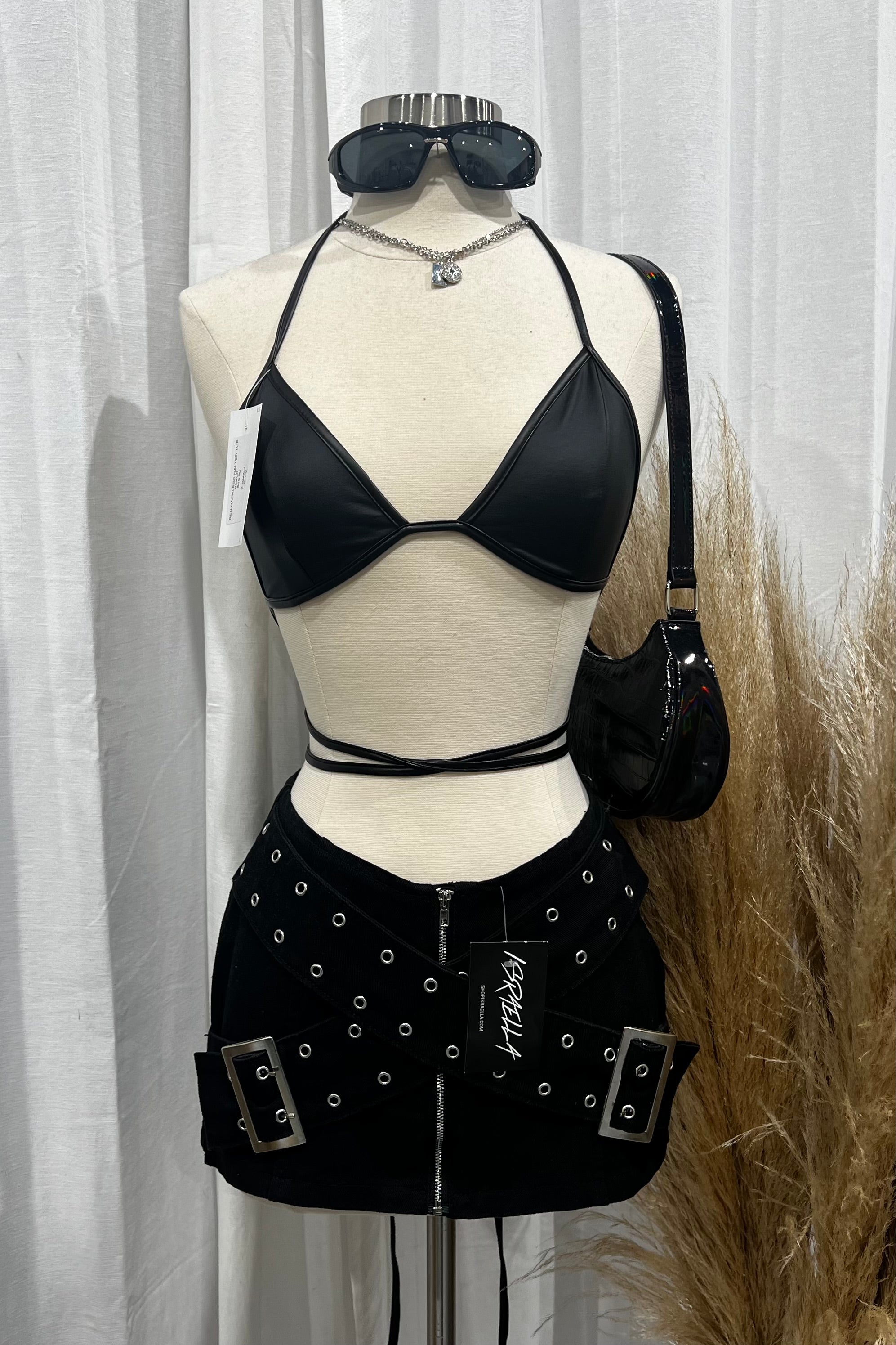 Ren Backless Halter Top (Black)