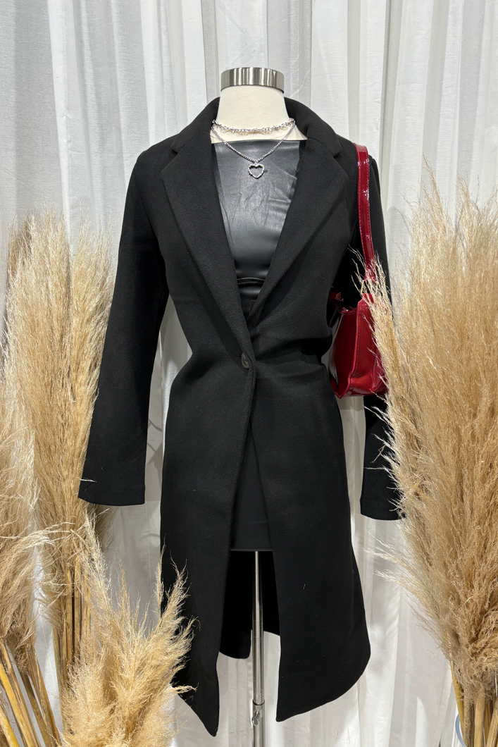 Castillo Coat (Black)