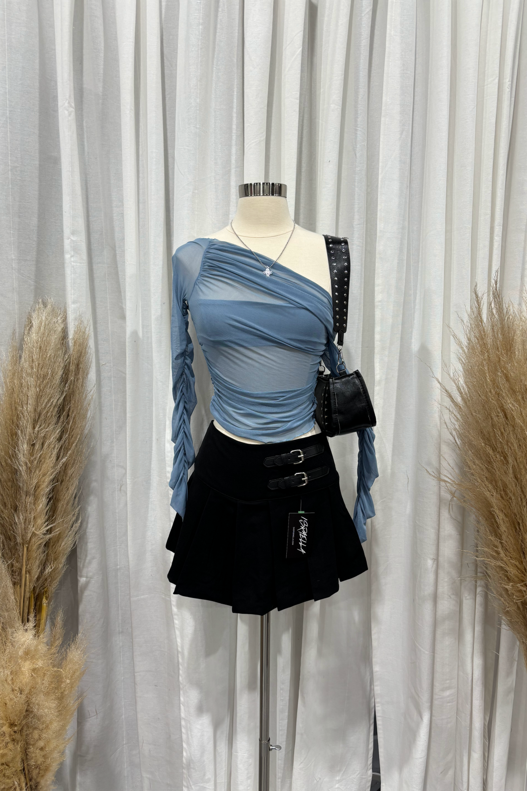 Lissa Pleated Mini Skirt (Black)