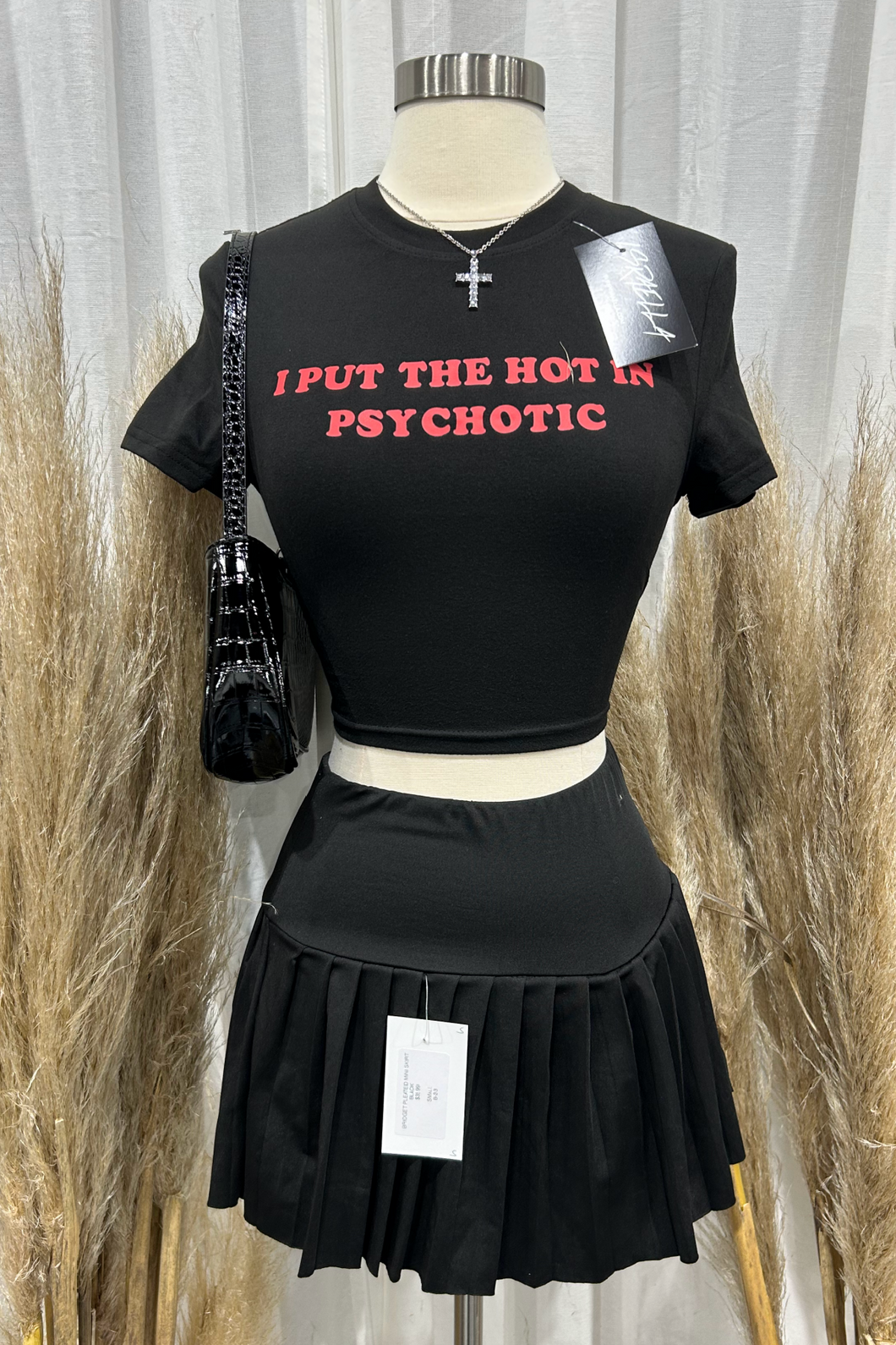 Hot in Psychotic Top (Black/Red)