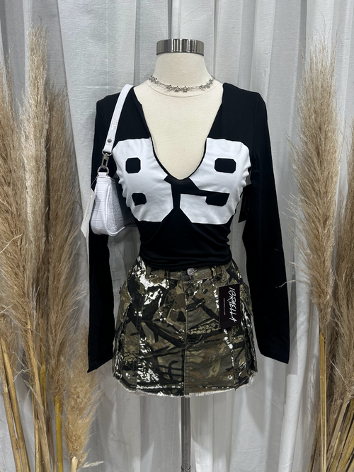 89 Long Sleeve Crop Top (Black)