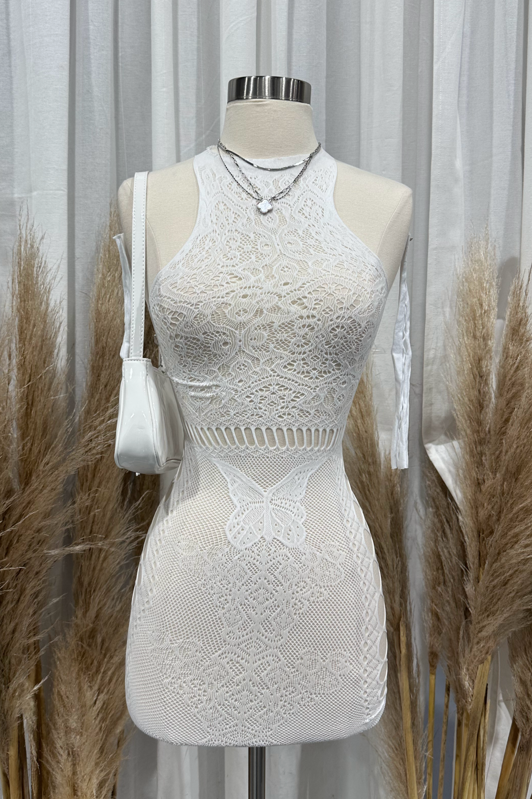 Ebony Poster Girl Dress W/ Sleeve (White)