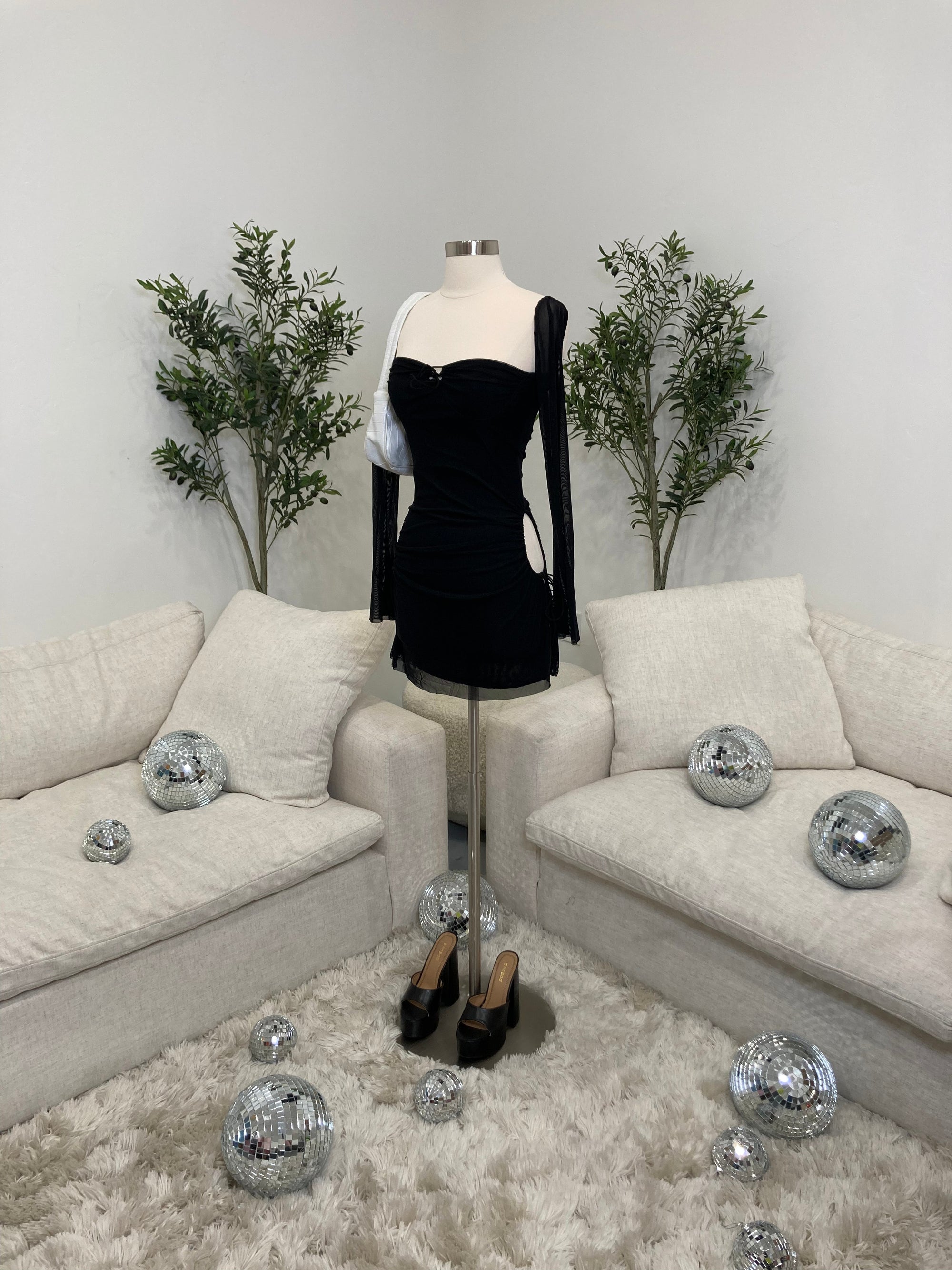 Maven Long Sleeve Cutout Dress (Black)