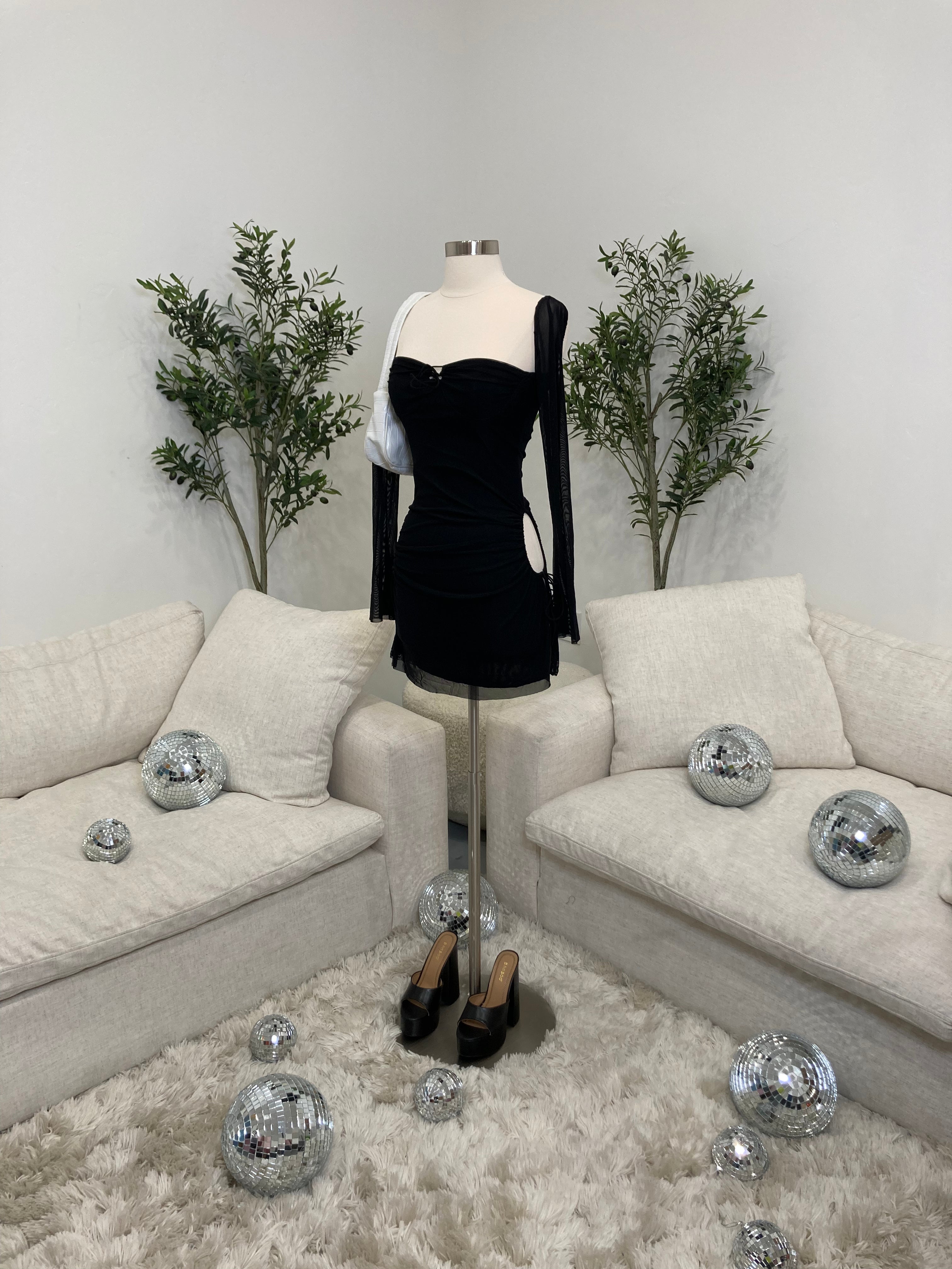 Maven Long Sleeve Cutout Dress (Black)