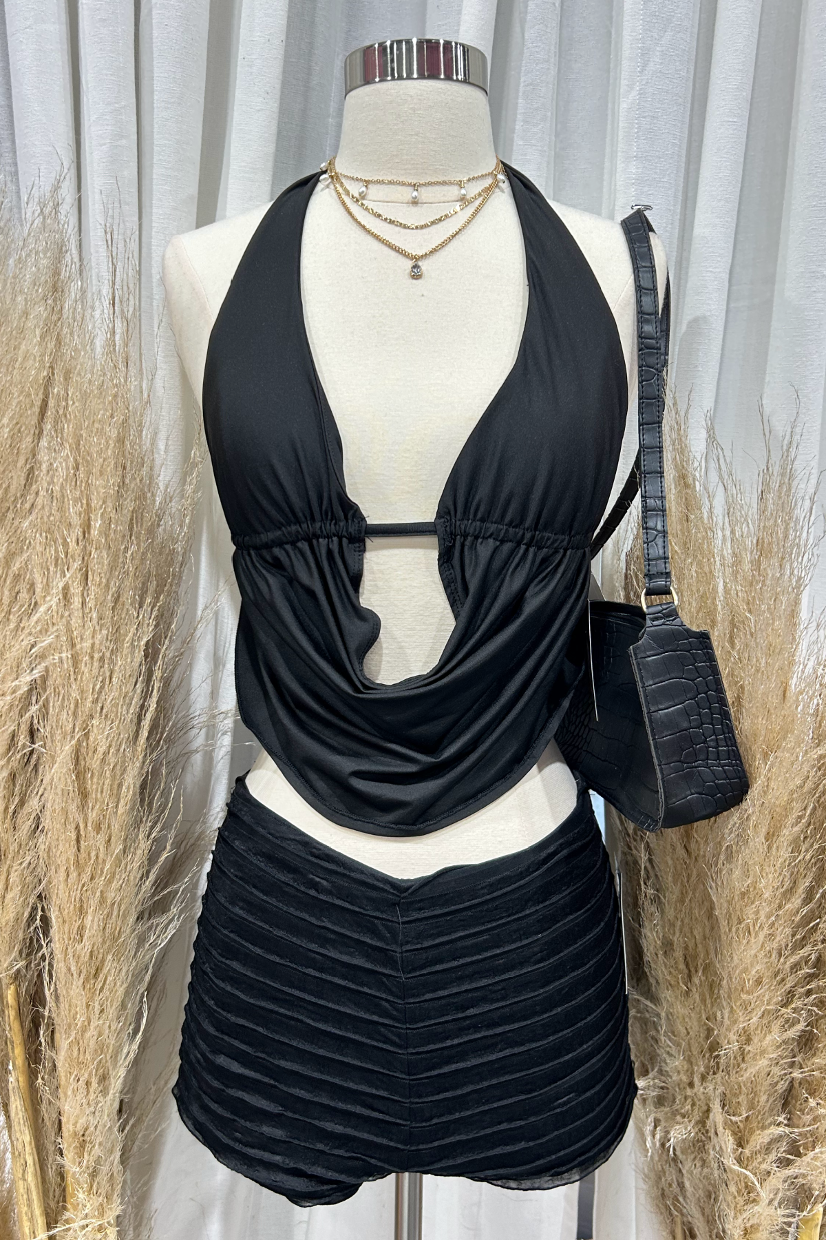 Pamela Halter Top (Black)