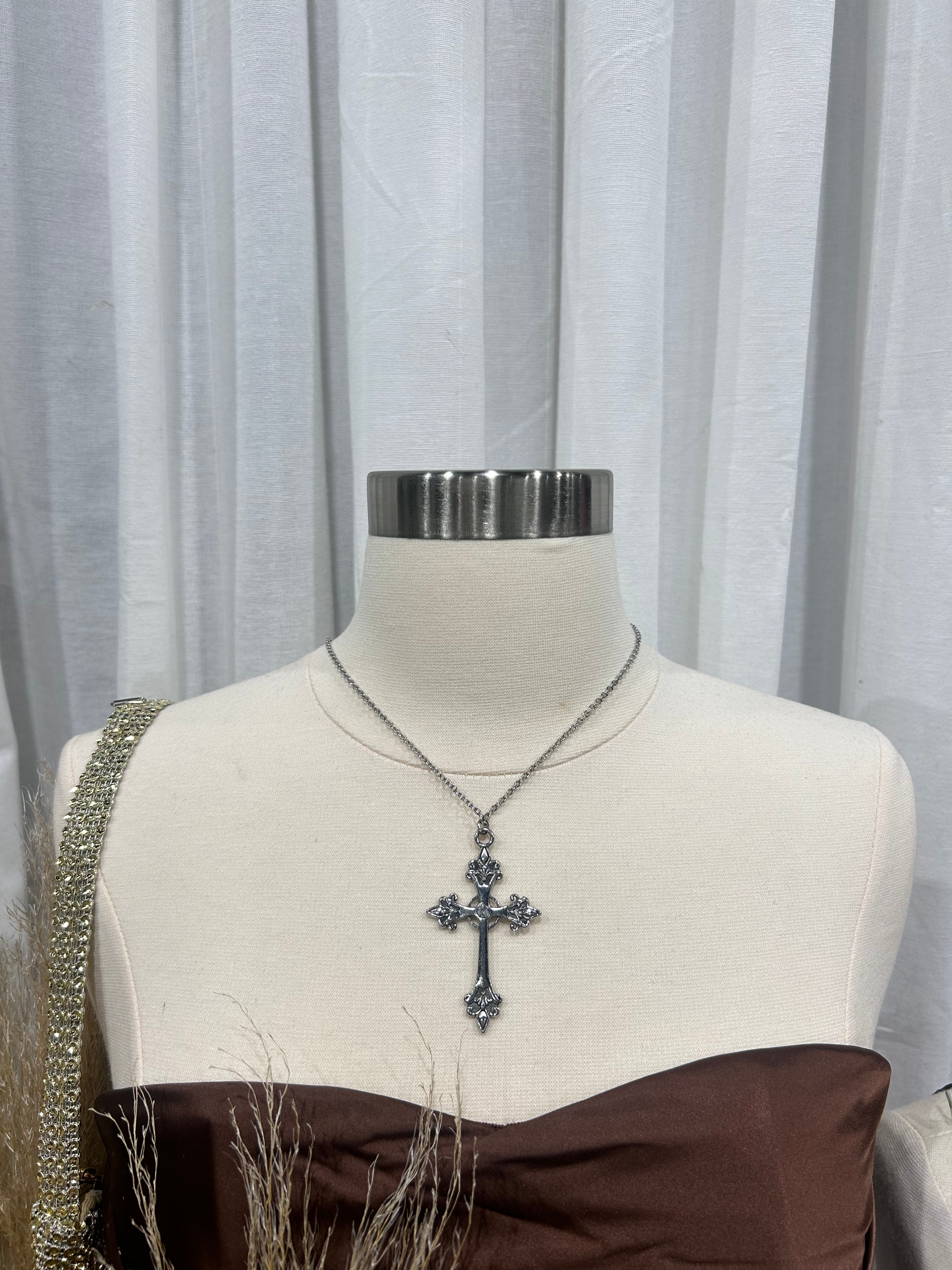 Cable Chain Cross Necklace (Silver)