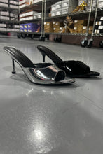 Load image into Gallery viewer, Fully Heels (Silver)