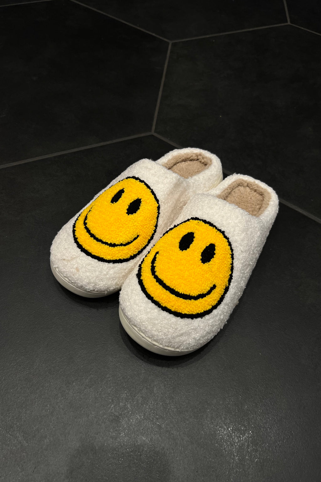 Slippers (23 Color Options)