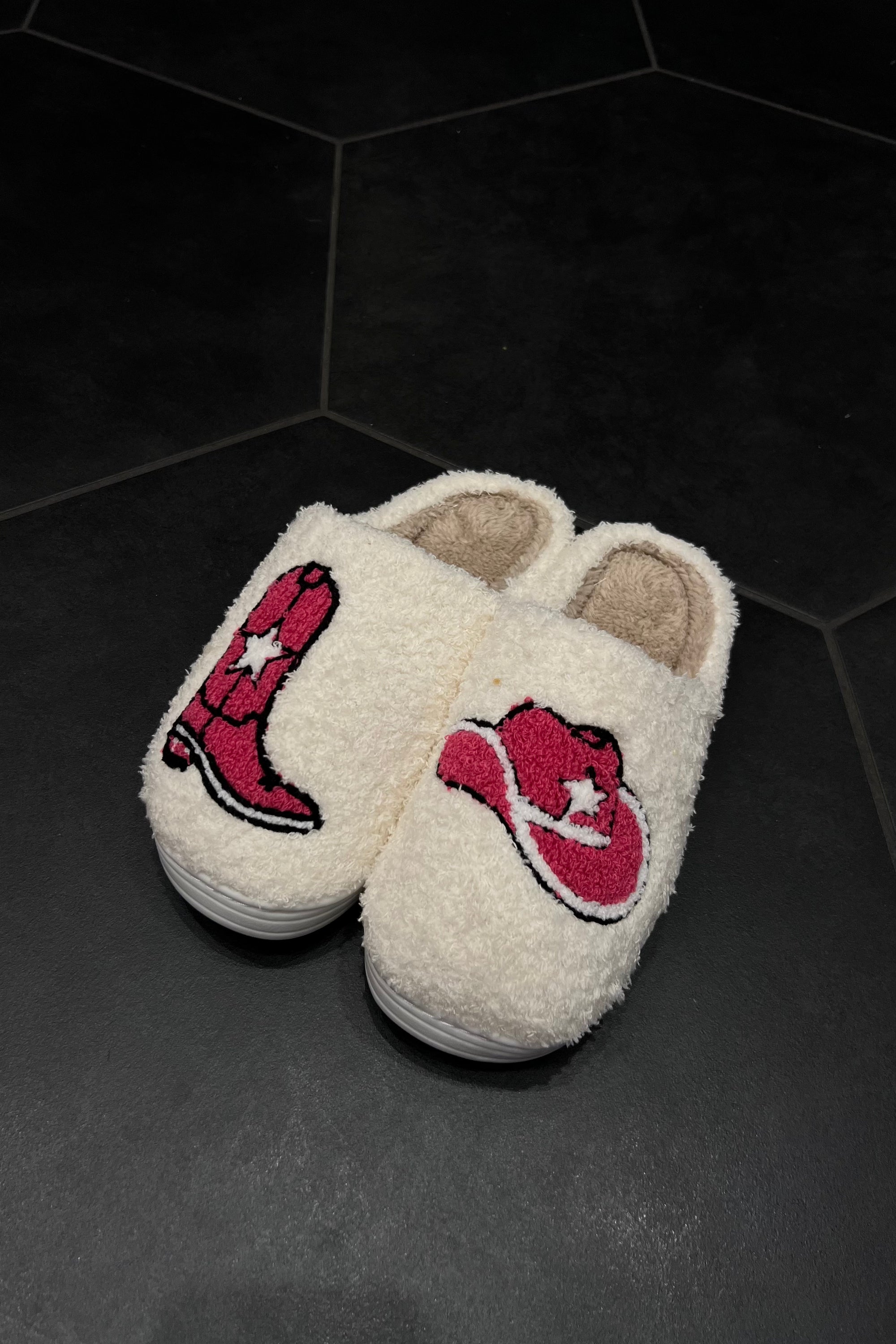 Slippers (23 Color Options)
