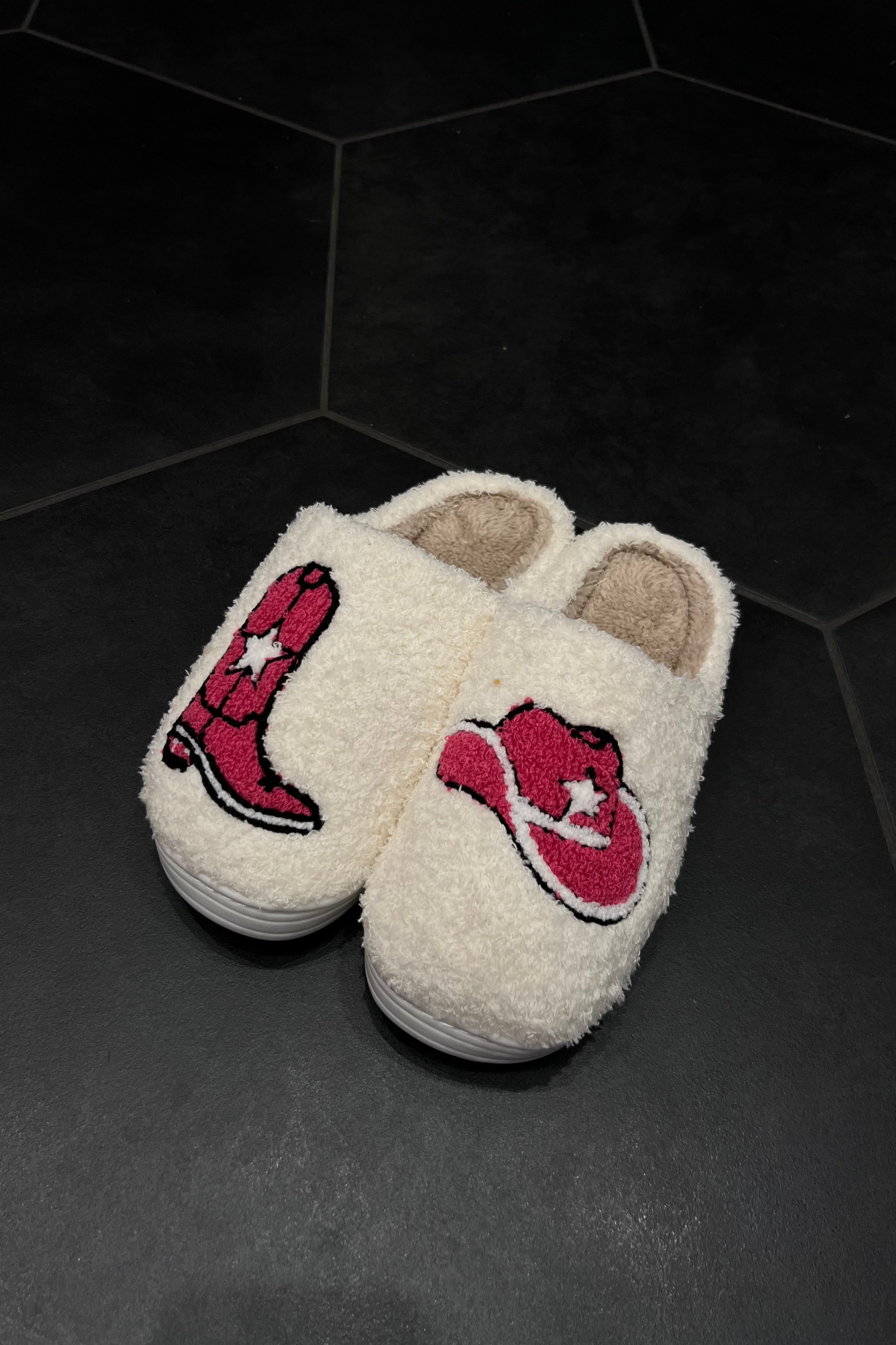 Slippers (23 Color Options)
