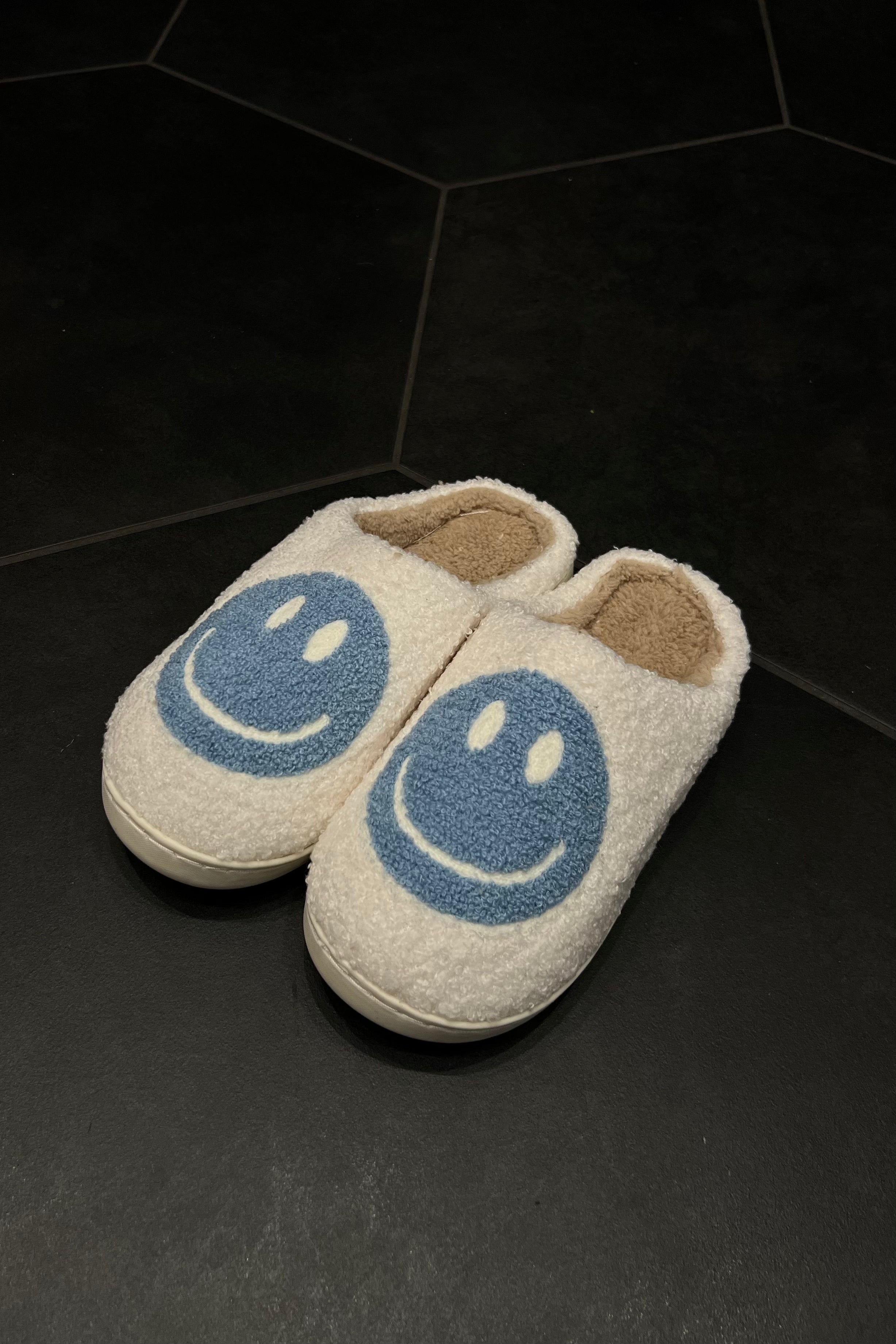 Slippers (23 Color Options)