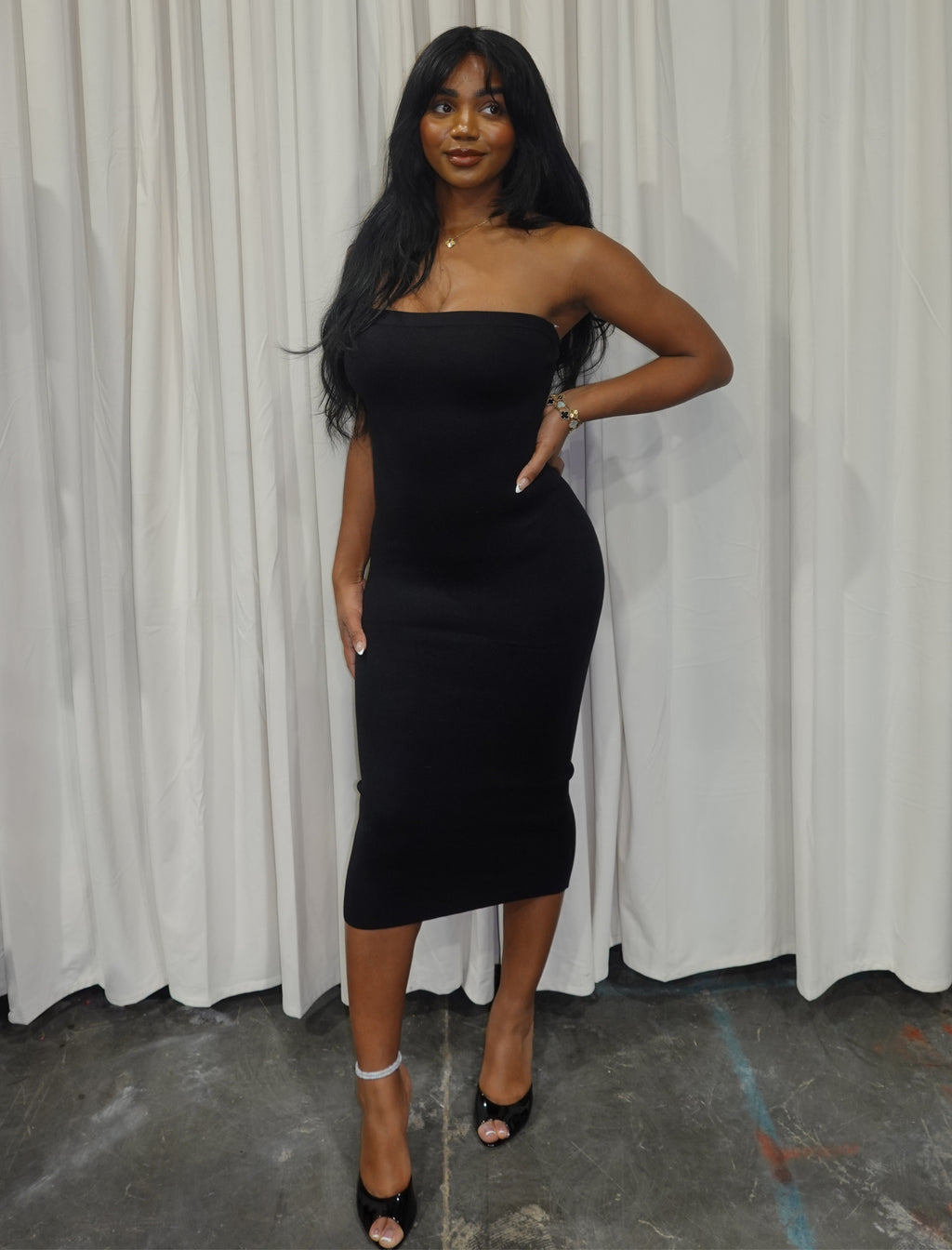 Sharon Knit Maxi Tube Dress (Black)