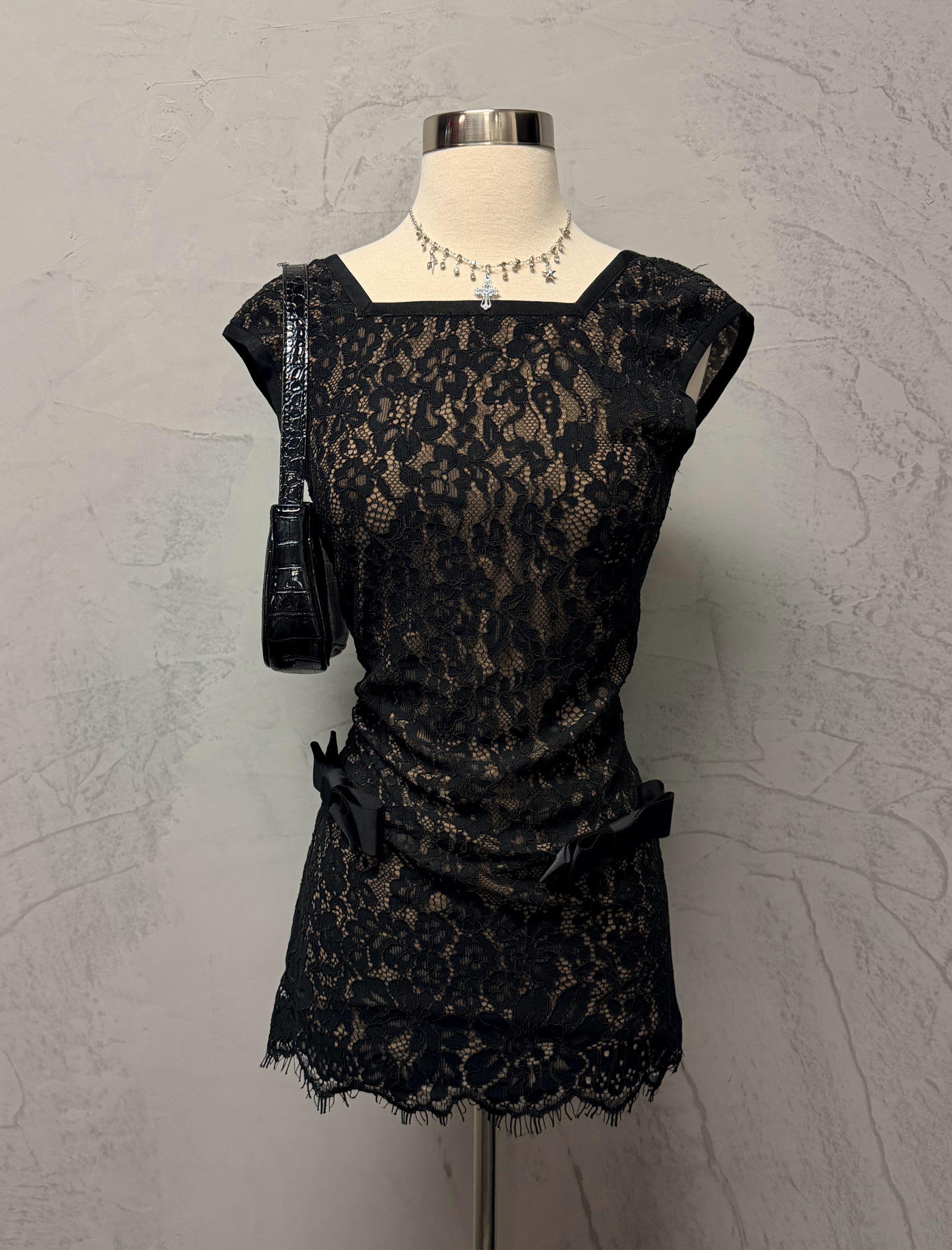 Rachel Lace Mini Dress (Black)