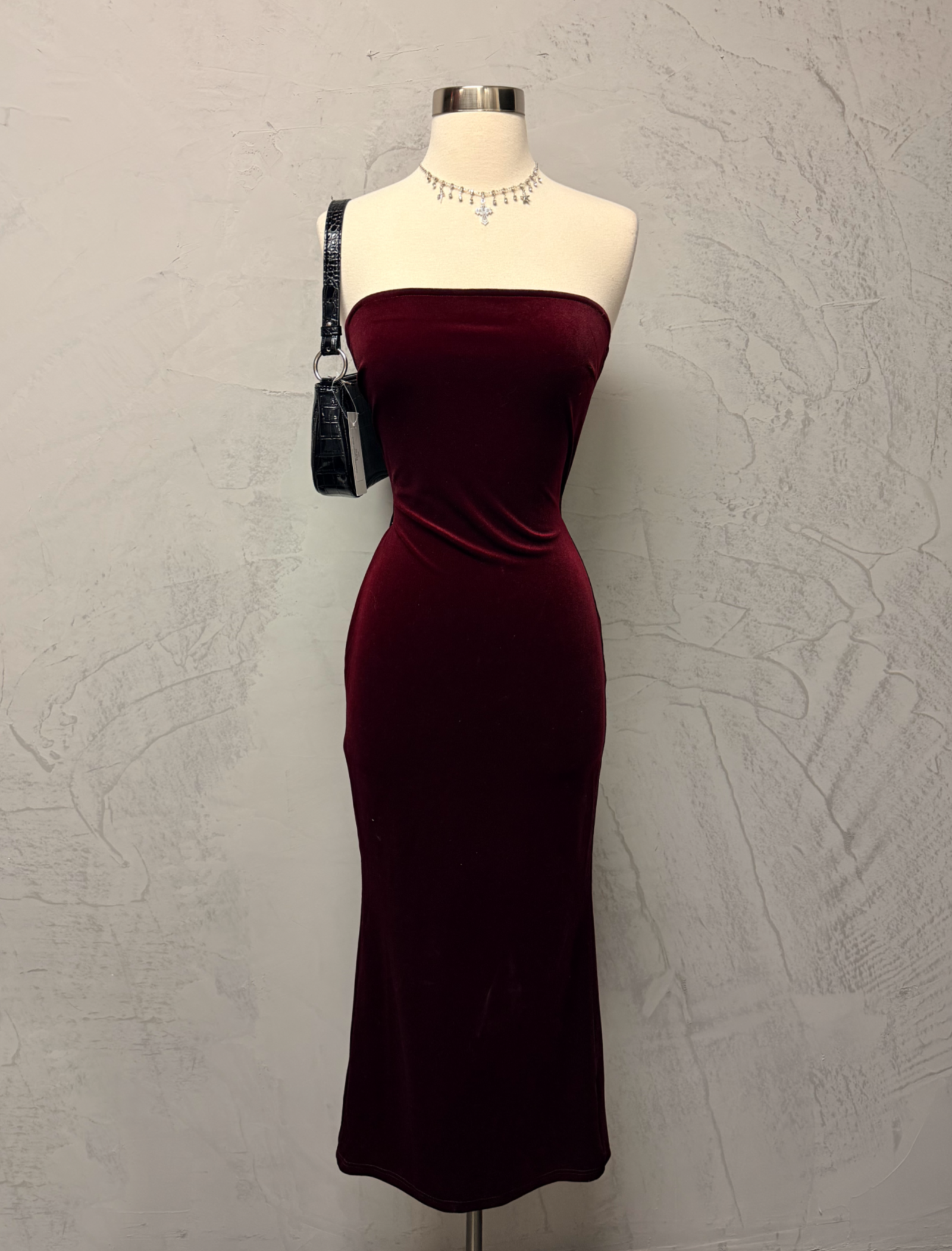 Melinda Velvet Tube Maxi Dress (Burgundy Red)