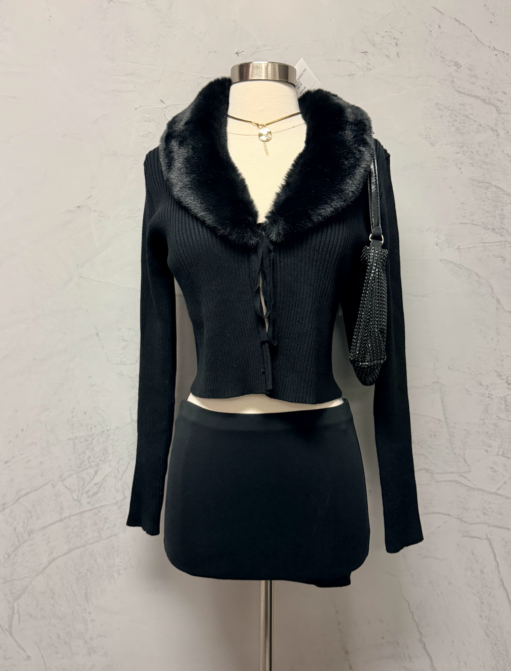 Koa Fur Long Sleeve Top (Black)