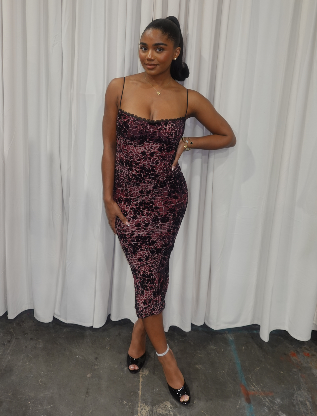Uma Floral Maxi Mesh Dress (Burgundy Multi)