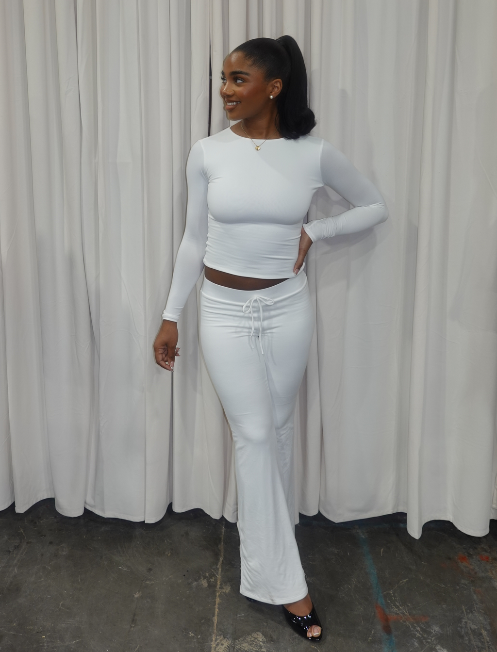 Cara Low Waist Flare Pants (White)