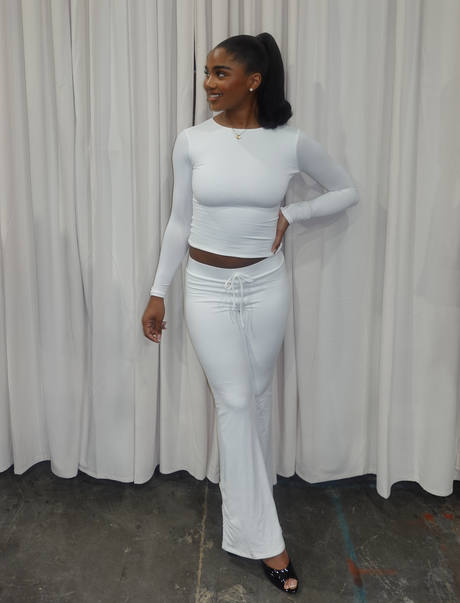Cara Low Waist Flare Pants (White)