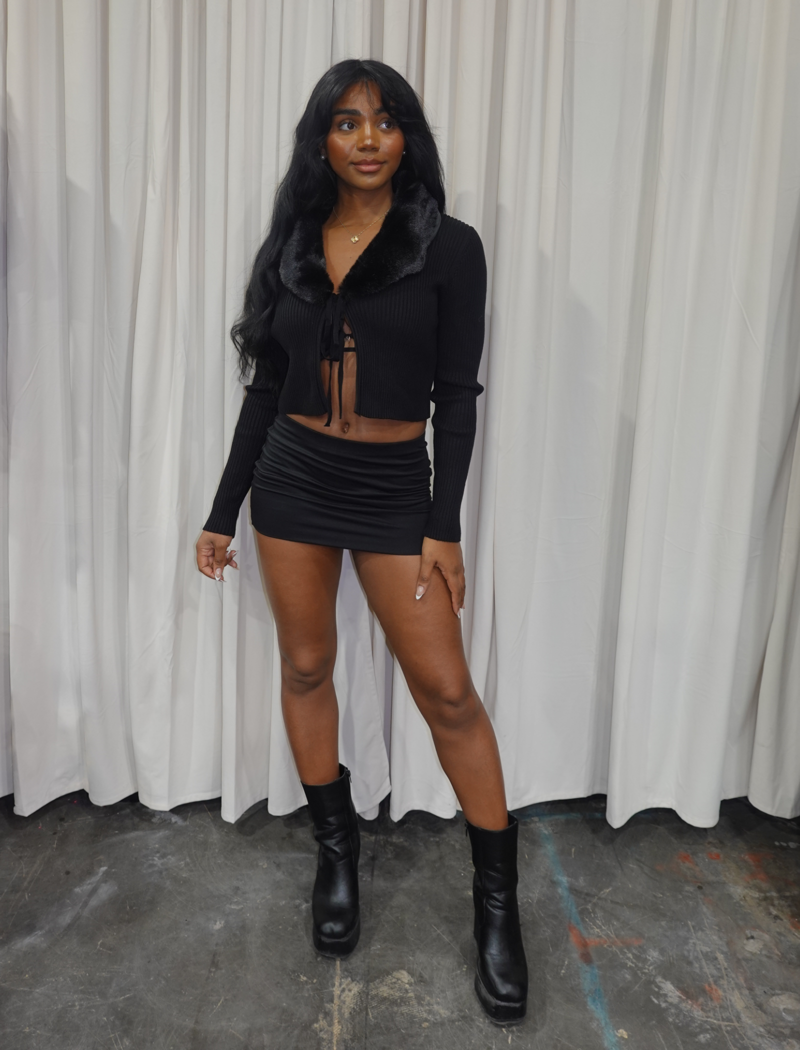 Koa Fur Long Sleeve Top (Black)