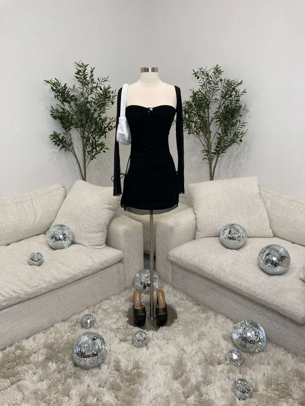Maven Long Sleeve Cutout Dress (Black)