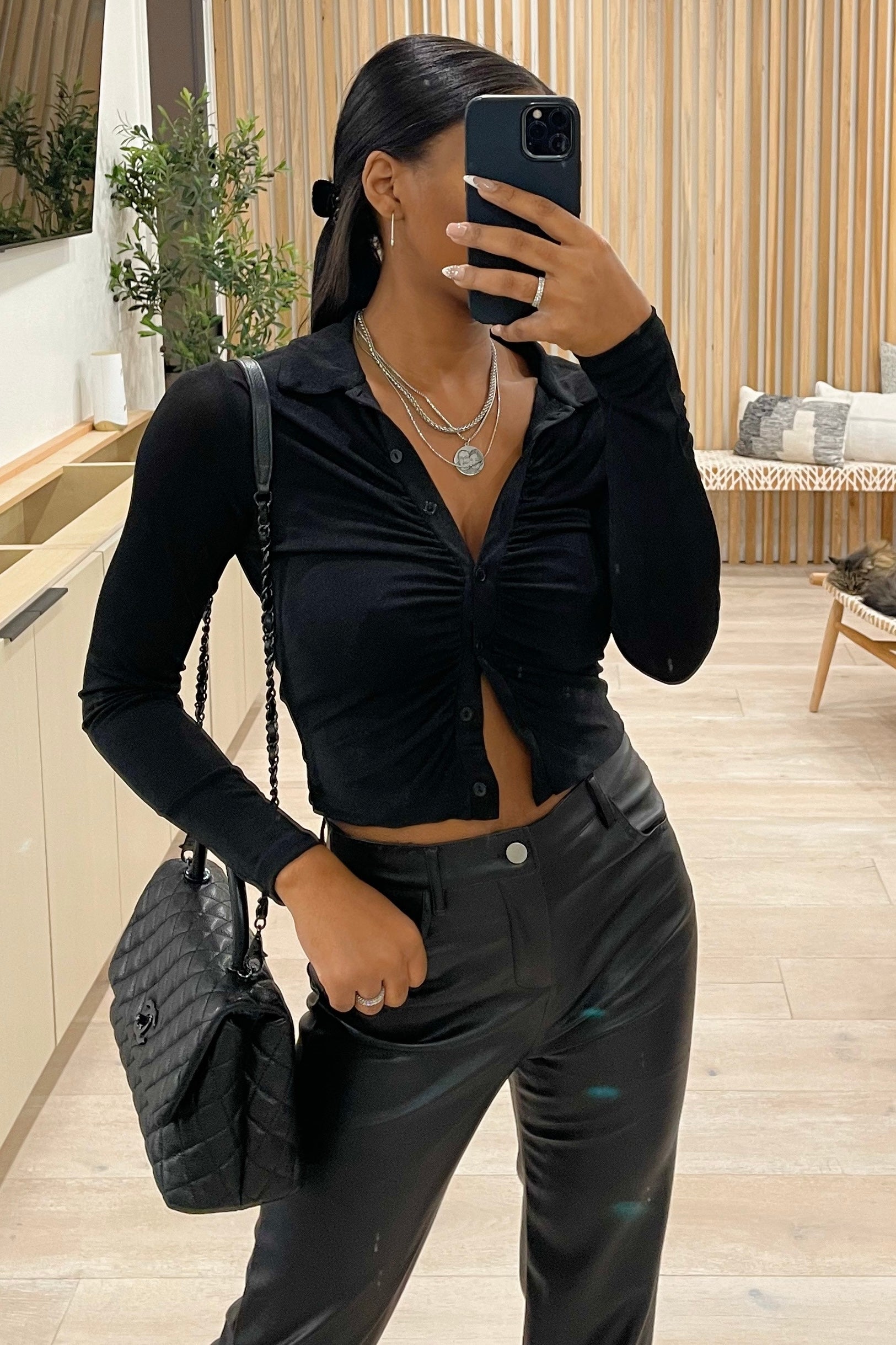Venetian Long Sleeve Top (Black)