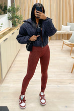 Load image into Gallery viewer, Sorel Seamless Leggings (Cranberry Red)