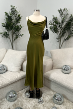 Load image into Gallery viewer, Kira Satin Cut Out Maxi Dress (Green)
