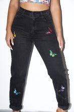 Load image into Gallery viewer, Israella Butterfly Mom Jeans (Black)
