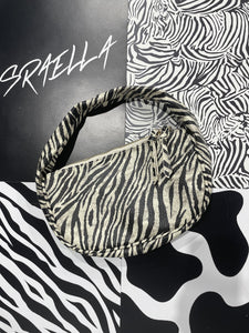 Kinsley Bag (Black/Cream Zebra)